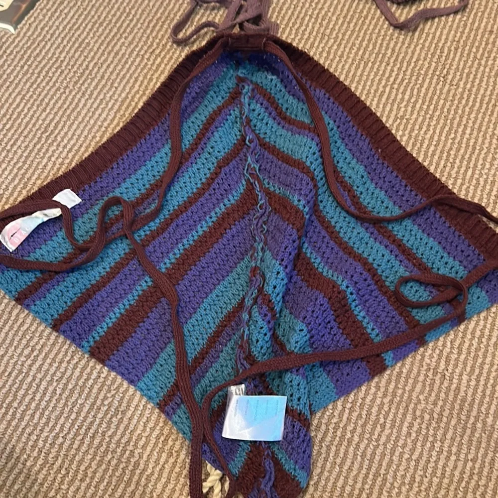 2 NWOT FREE PEOPLE beach June triangle crochet tops size medium - Picture 8 of 13